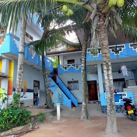 Chandi Gaya Beach Guesthouse Tangalle Bagian luar foto