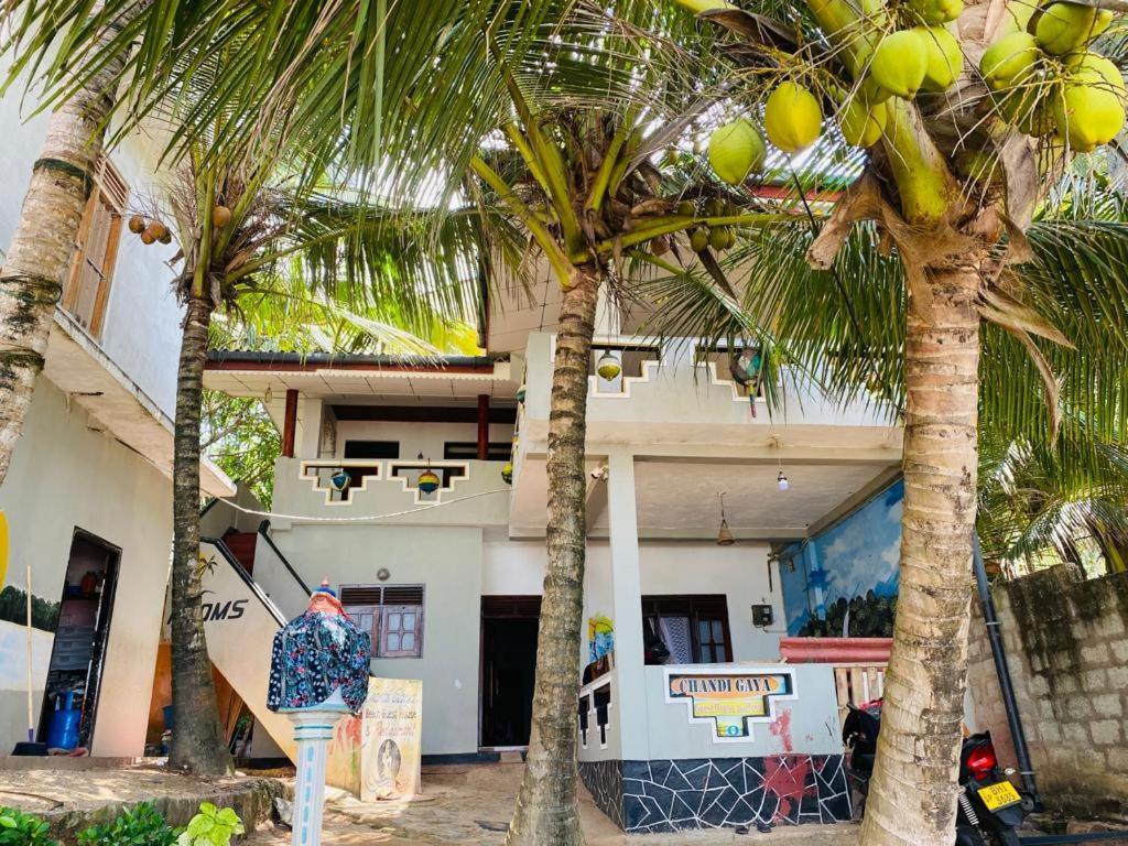 Chandi Gaya Beach Guesthouse Tangalle Bagian luar foto