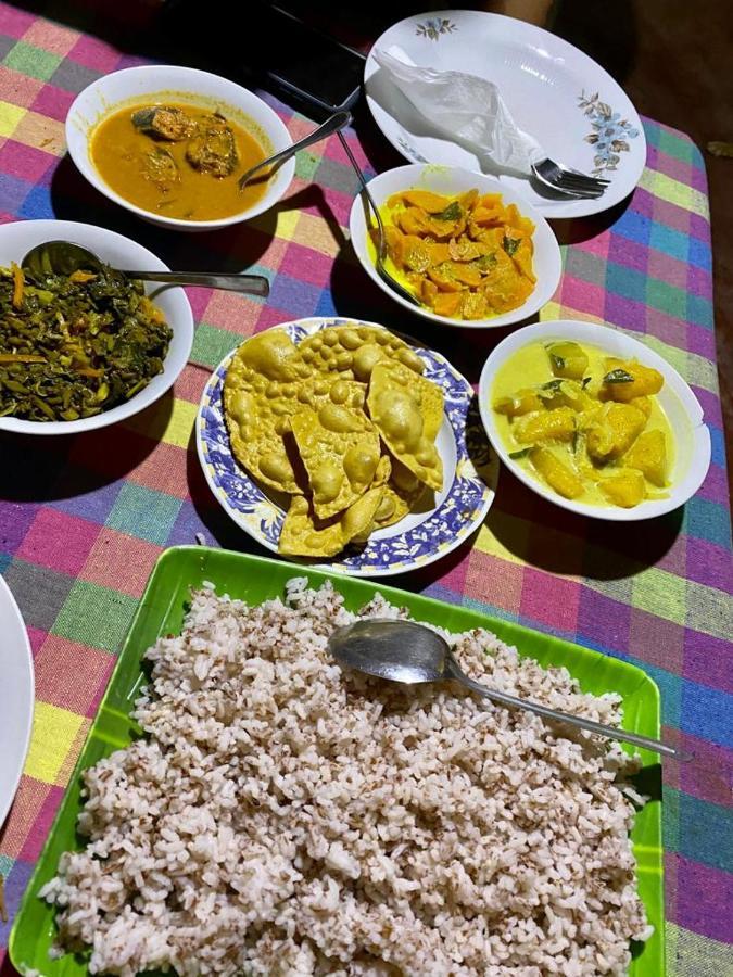 Chandi Gaya Beach Guesthouse Tangalle Bagian luar foto